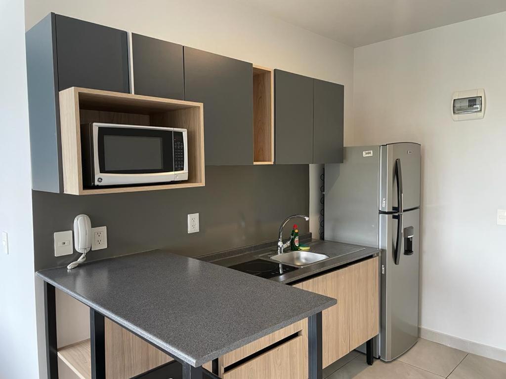 ספופן Livup Suites En Zona Iteso מראה חיצוני תמונה